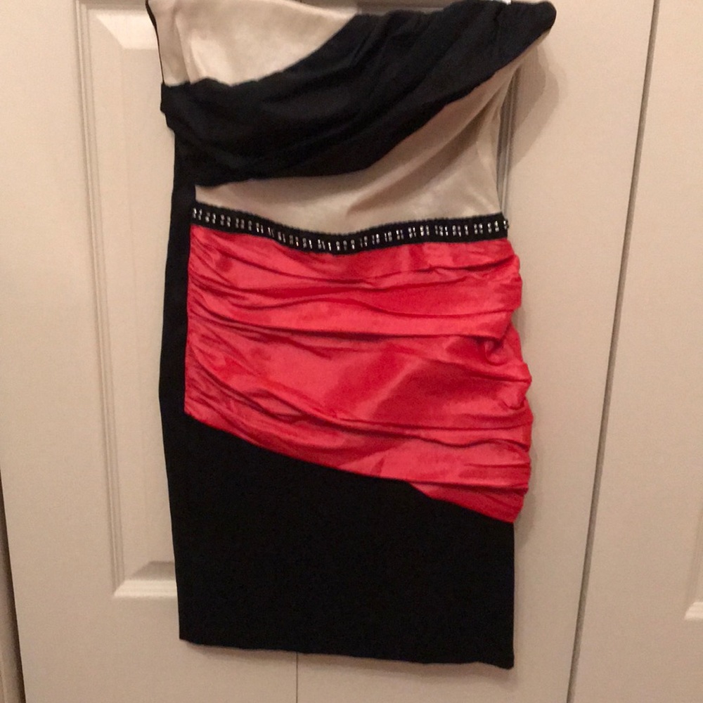 Strapless dress